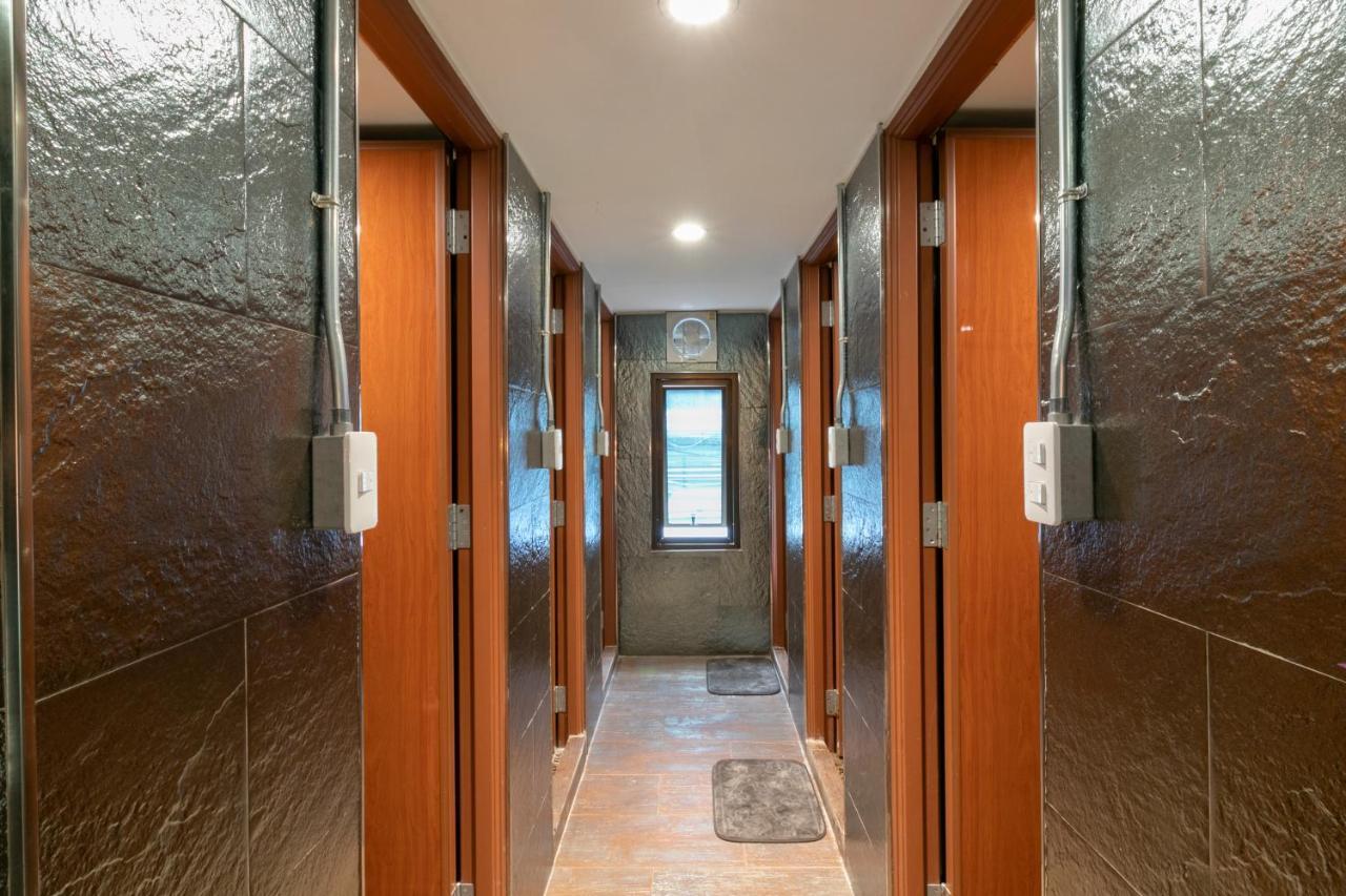 Phobphan Hostel Бангкок Экстерьер фото