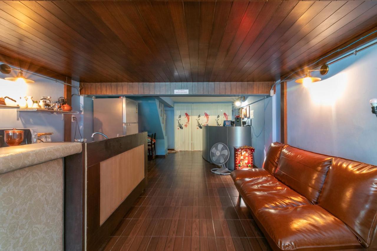 Phobphan Hostel Бангкок Экстерьер фото